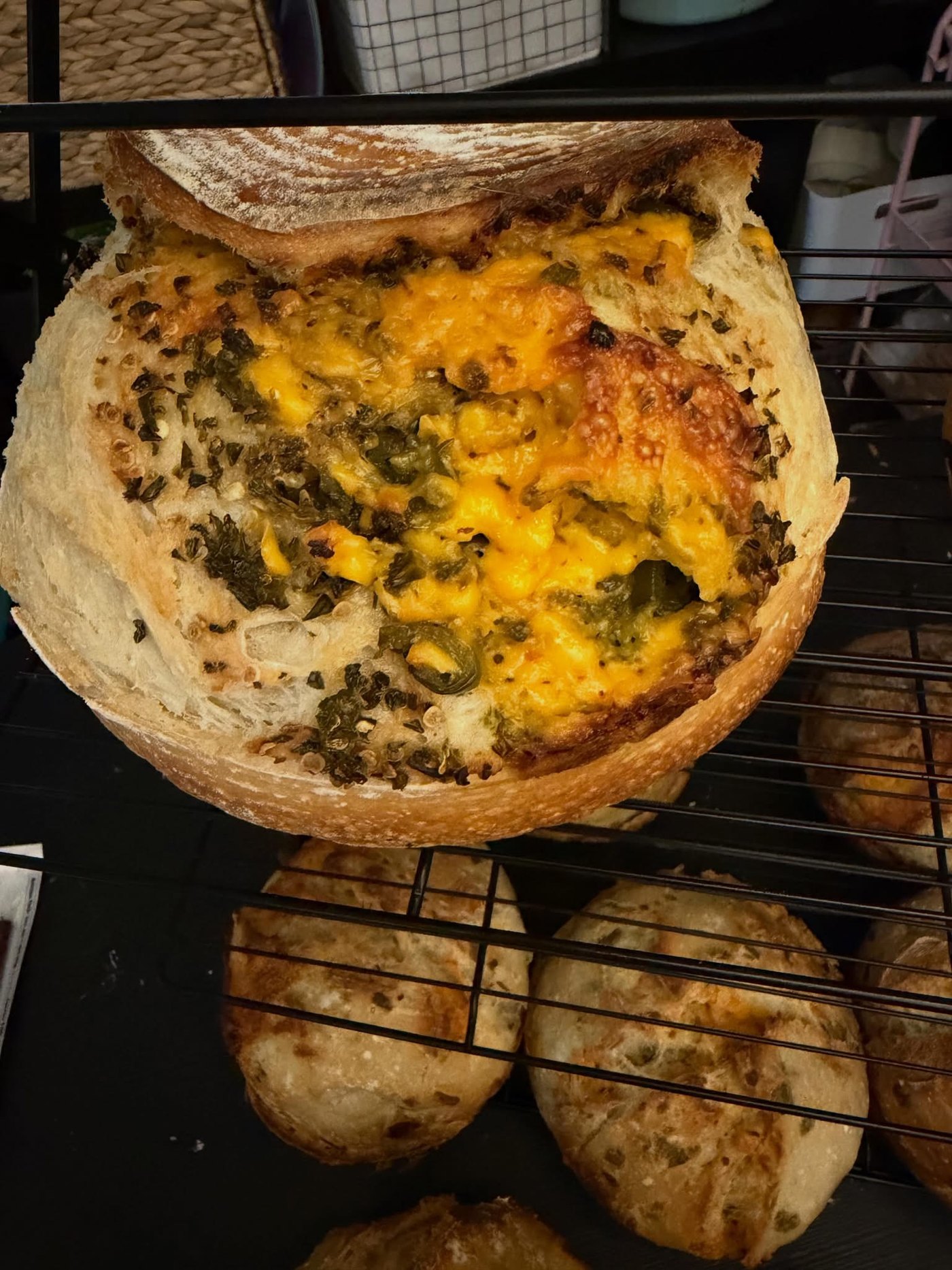 Cheesy pull-apart boule